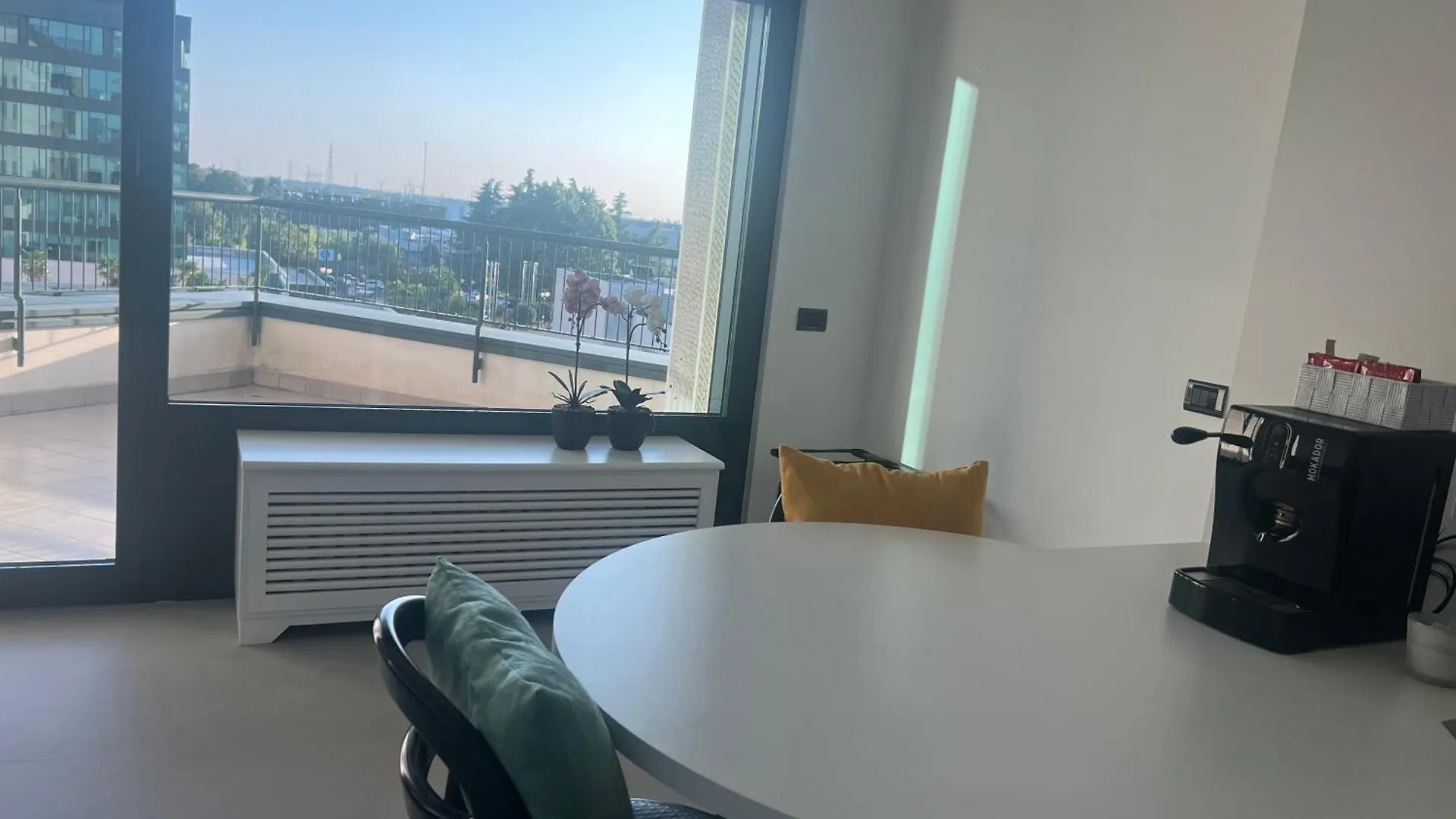 Apartmán Location In Zona Strategica- White House Vimercate