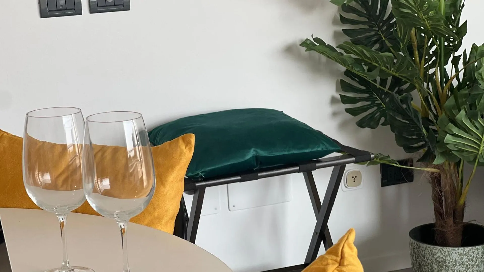 Apartmán Location In Zona Strategica- White House Vimercate
